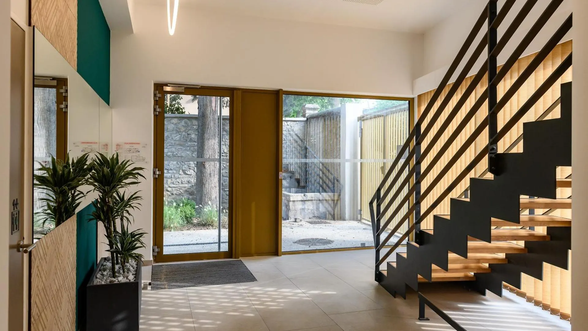 Superbe Appartement Idealement Situe Aix-en-Provence 0*,
